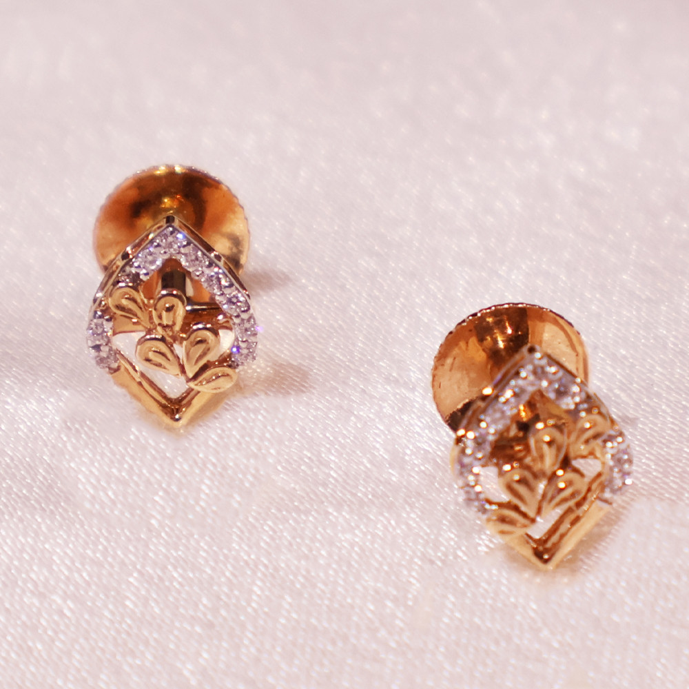 DIAMOND STUD